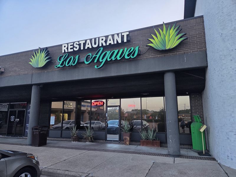 Restaurant Los Agaves exterior